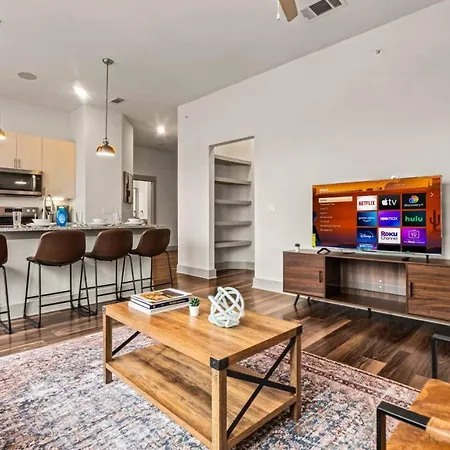 Elegant 2 Bd 2Ba Retreat Ideal For Comfort Style